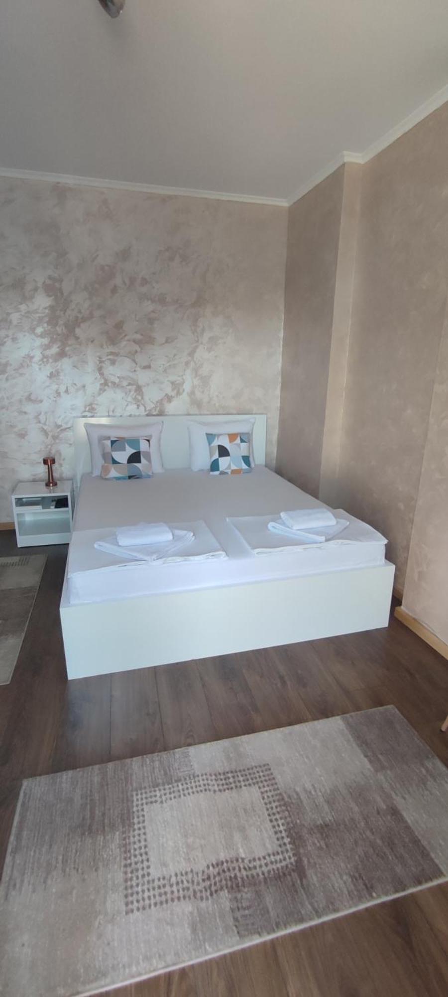 Apartmán Menrat Novi Sad Exteriér fotografie
